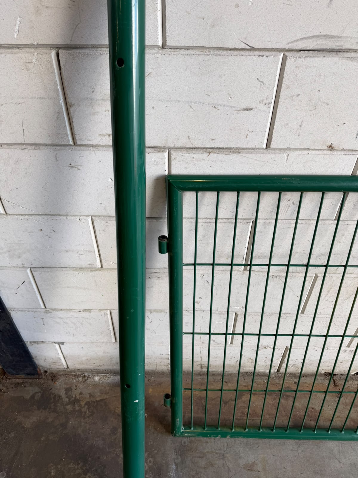 Dubbele tuinpoort 300 × 100 cm – RAL6005 mosgroen – 2e keus