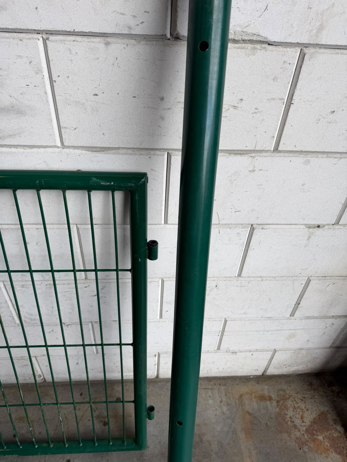 Dubbele tuinpoort 300 × 100 cm – RAL6005 mosgroen – 2e keus