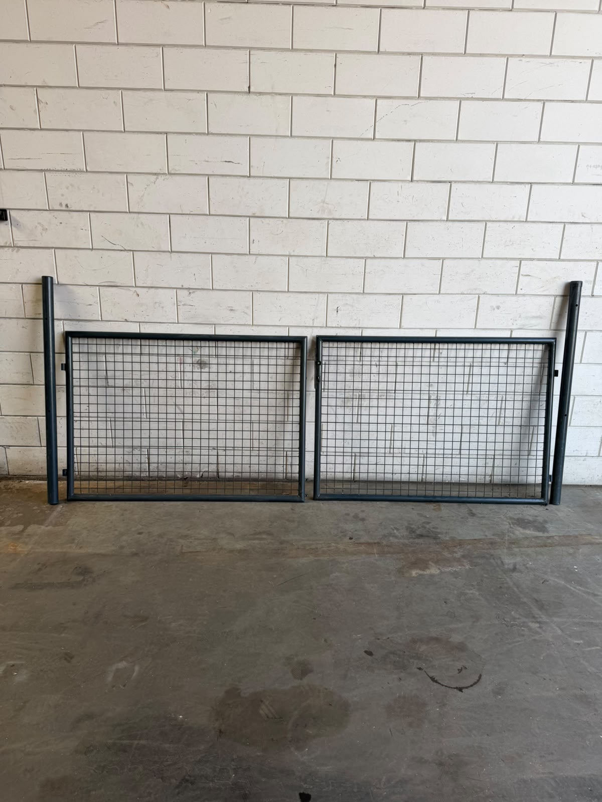 Dubbele tuinpoort 300 × 100 cm – RAL7016 antraciet – 2e keus